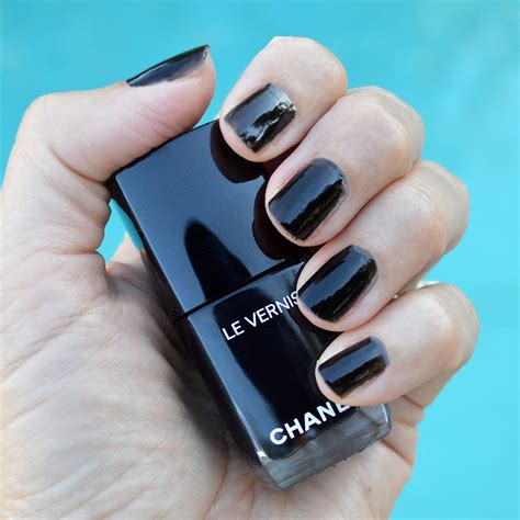 Chanel pure black nail polish